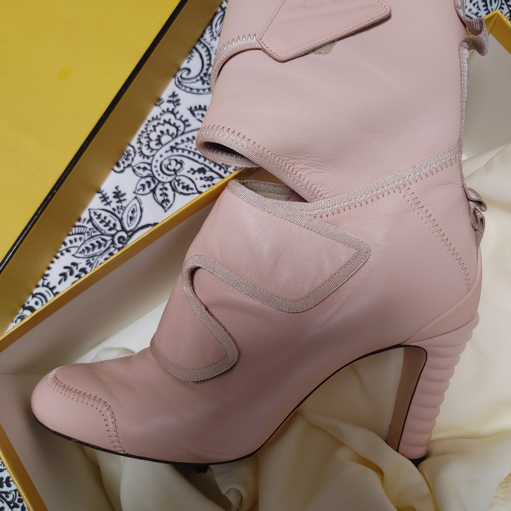 Fendi Boots size 40